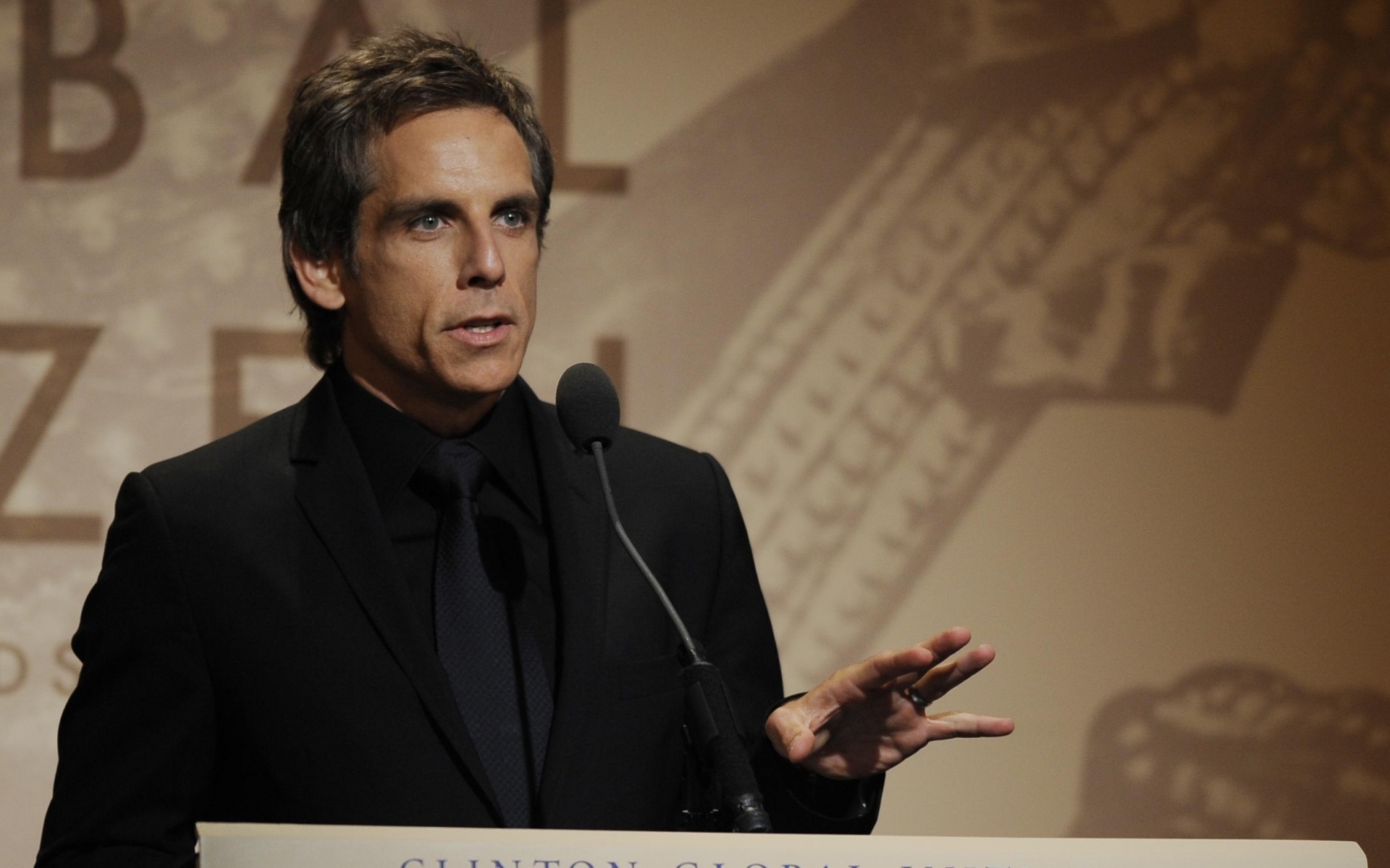 Картинки Ben stiller, коричневые волосы, речь, спикер, подиум фото и обои на рабочий стол