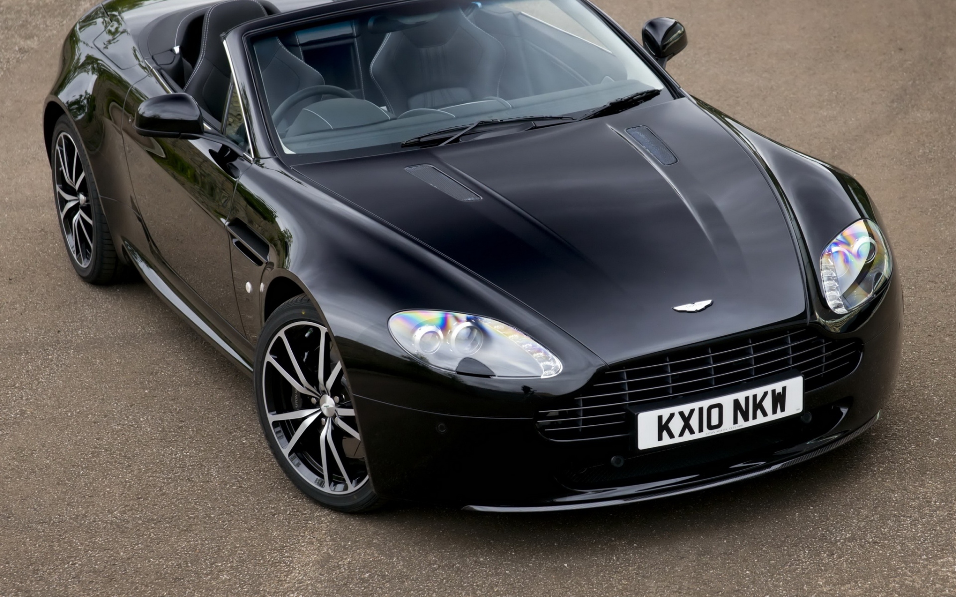 Картинки Aston martin, v8, vantage, 2010, черный, вид спереди, автомобиль, асфальт фото и обои на рабочий стол