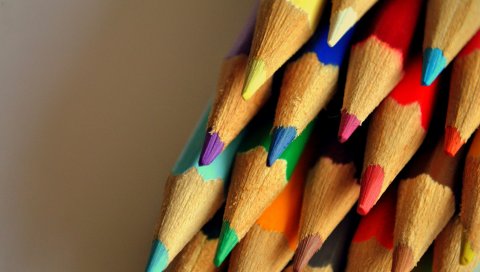 Цветные карандаши, разноцветные, сетчатые