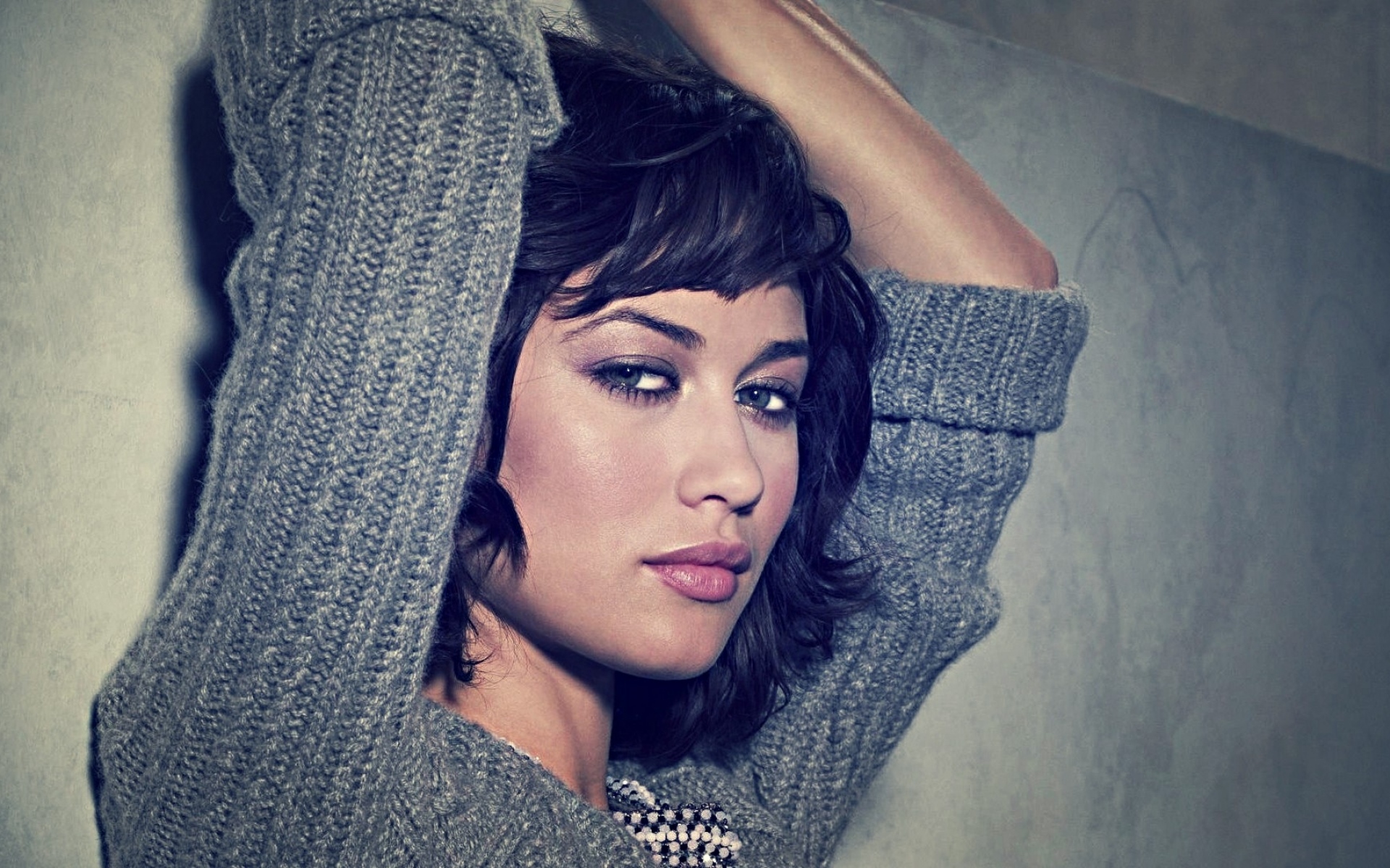 Картинки Olga kurylenko, брюнетка, лицо, глаза, губы, волосы фото и обои на рабочий стол