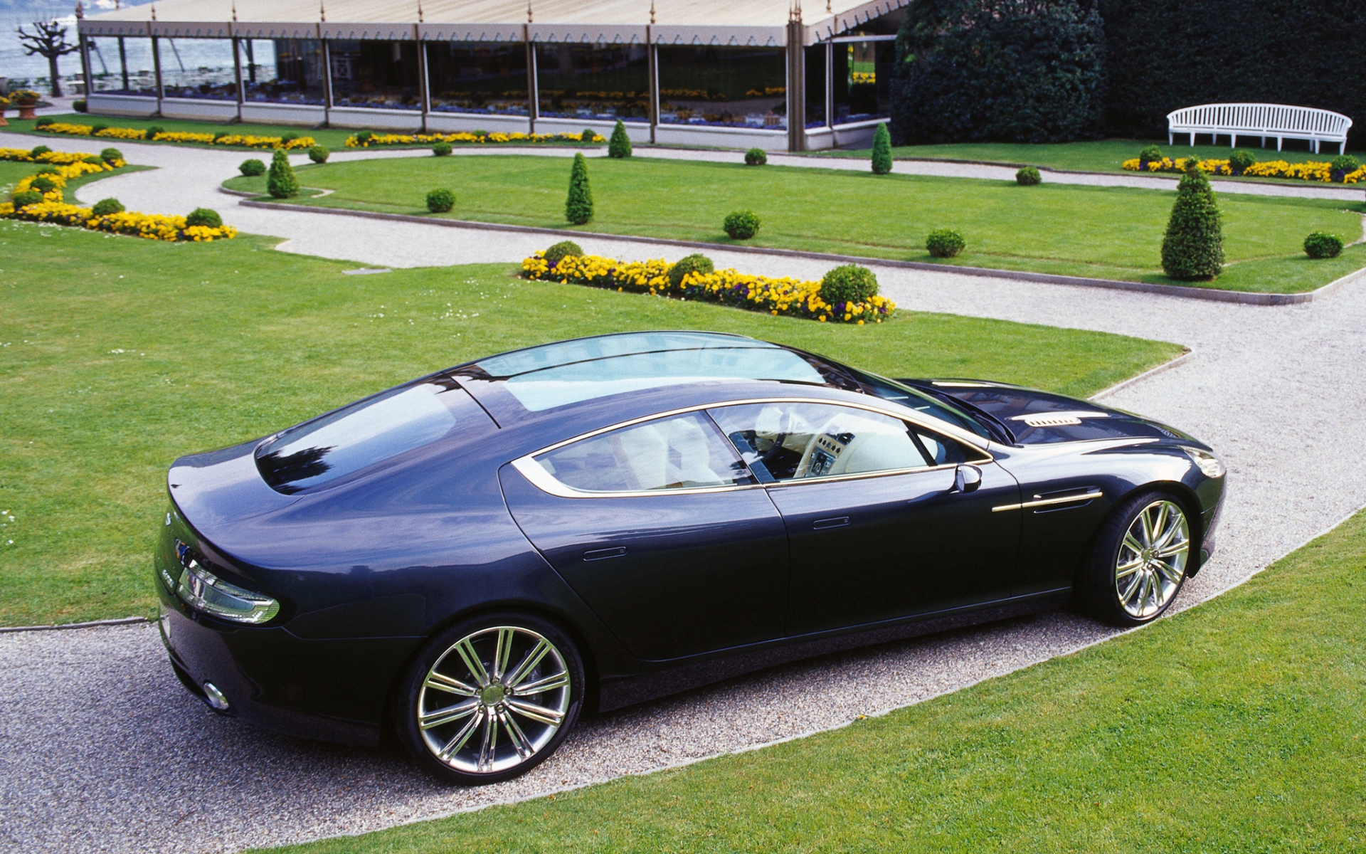 Картинки Aston martin, rapide, 2006, черный, вид сбоку, концепт-кар, трава фото и обои на рабочий стол