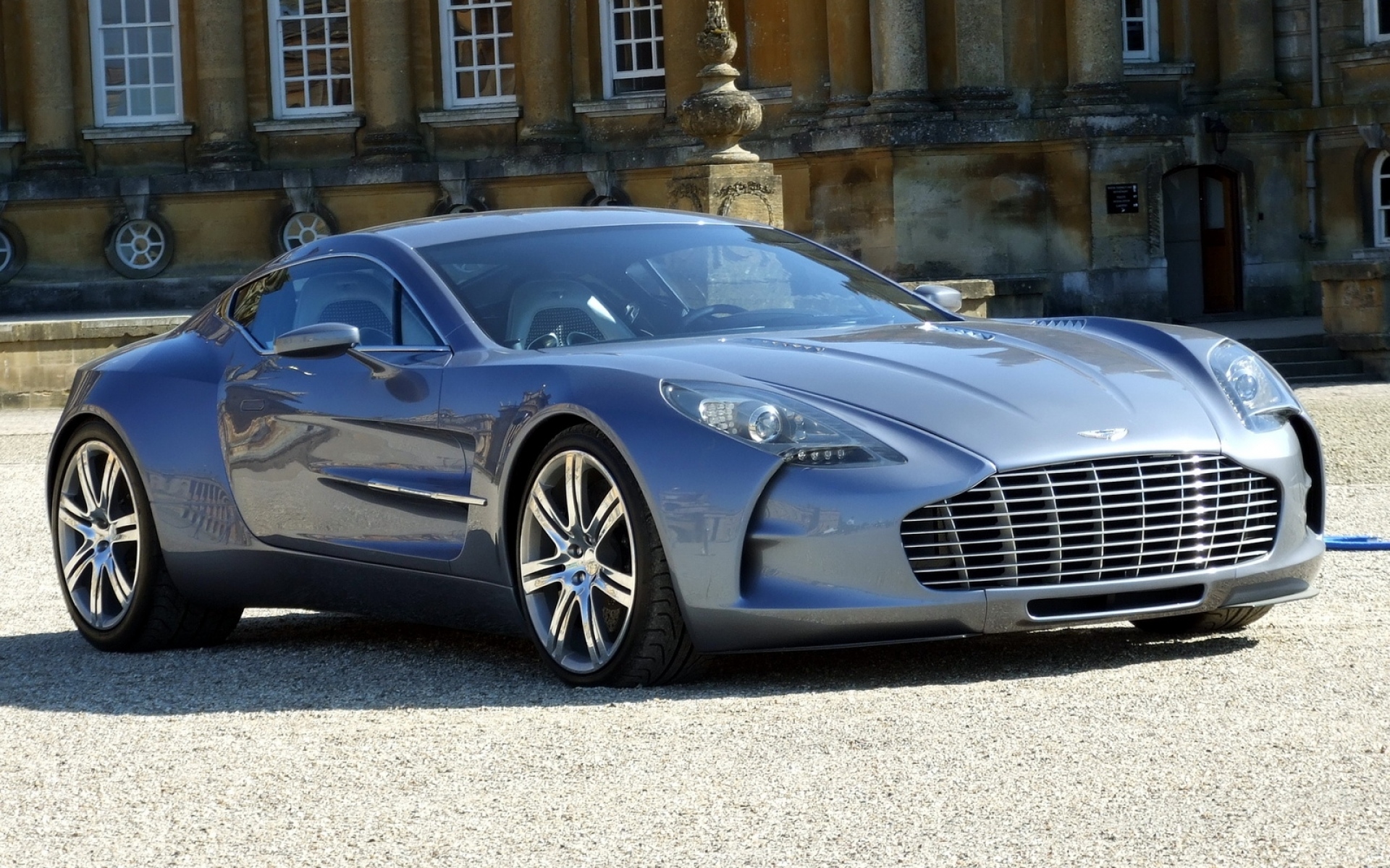 Дорогие марки машин 2023. Aston Martin one-77. Aston Martin one-77 2021.