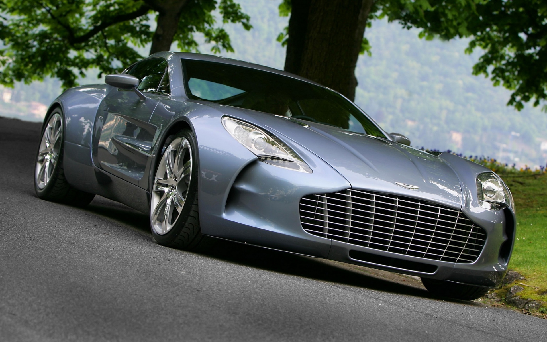 Картинки Aston martin, one-77, 2009, синий, вид спереди, природа фото и обои на рабочий стол