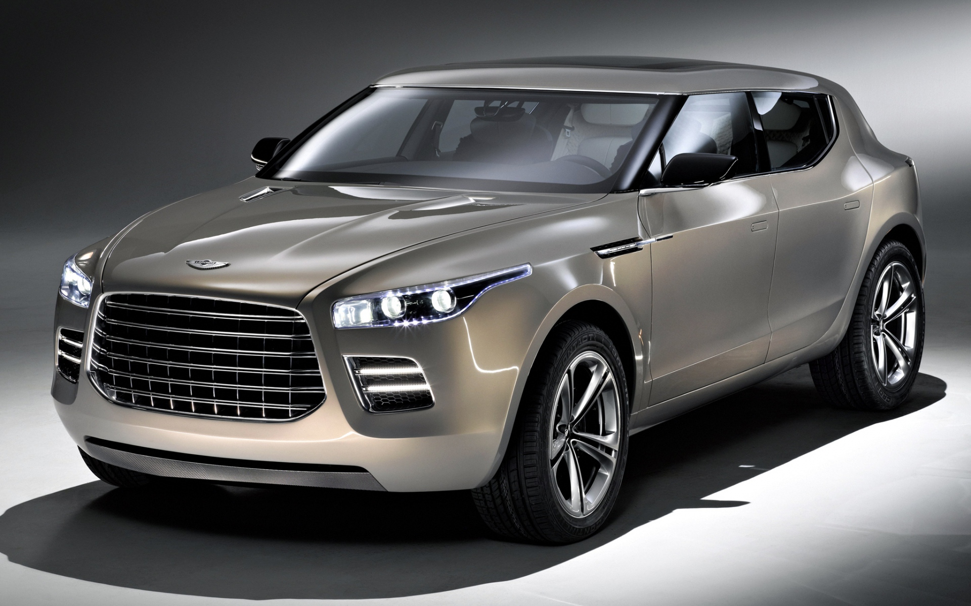 Картинки Aston martin, lagonda, 2009, серый металлик, вид спереди, концепт-кар, стиль, авто фото и обои на рабочий стол