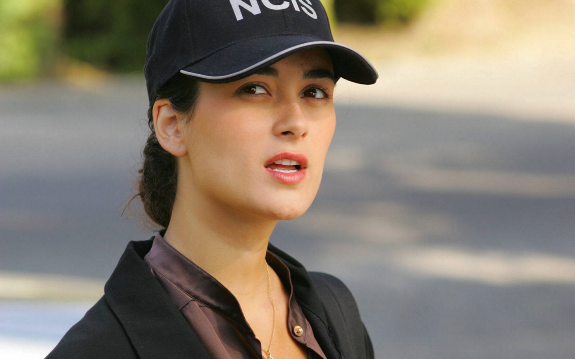 Картинки Cote de pablo, брюнетка, лицо, шляпа, знаменитость фото и обои на рабочий стол