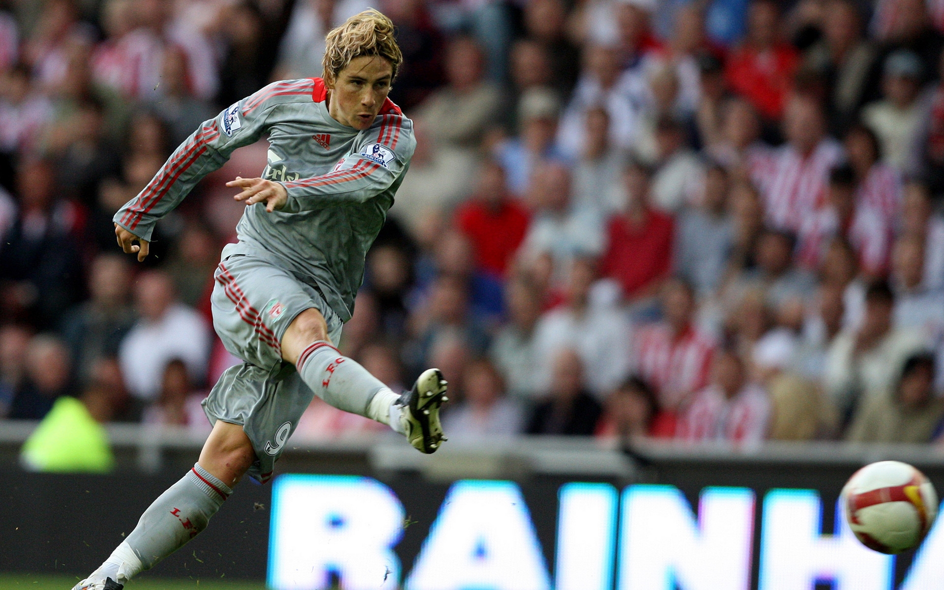 Картинки Fernando torres, забастовка, футбол, футбол, спорт, поле, матч фото и обои на рабочий стол