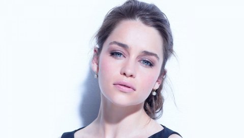 Amelia clarke, брюнетка, лицо