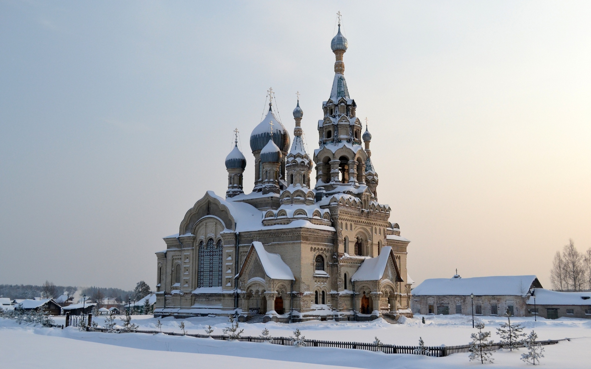 Картинки Церковь, деревня, спасская церковь, Ярославская область, снег, зима фото и обои на рабочий стол