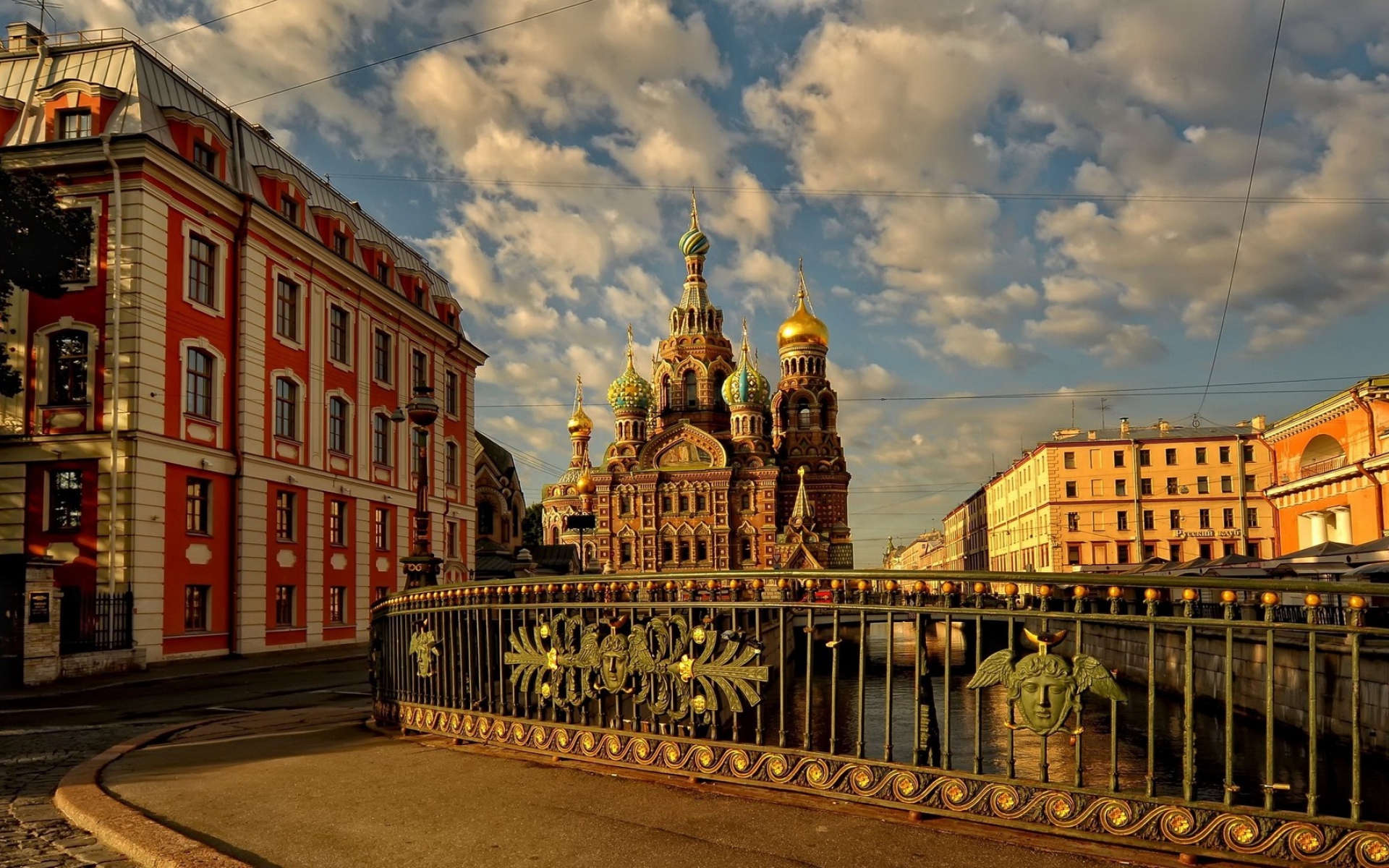Картинки Россия, Санкт-Петербург, церковь, мост, здание, улица фото и обои на рабочий стол
