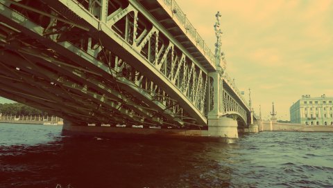 Мост, сепия, река, внутри