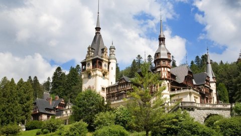 Румыны, кастельские пела, замок, деревья, холмы