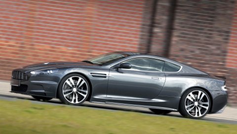 Aston martin, dbs, 2010, серый, вид сбоку, стиль, трава