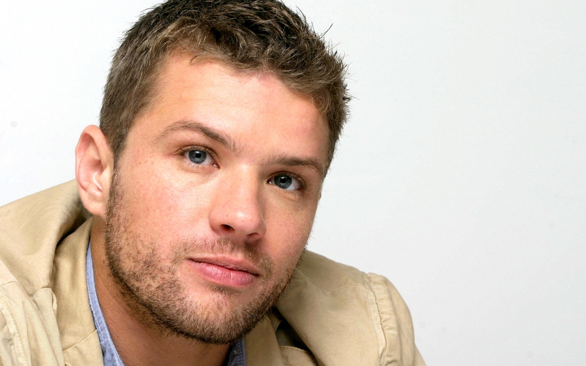 Картинки Ryan phillippe, блондин, куртка, лицо, глаза фото и обои на рабочий стол