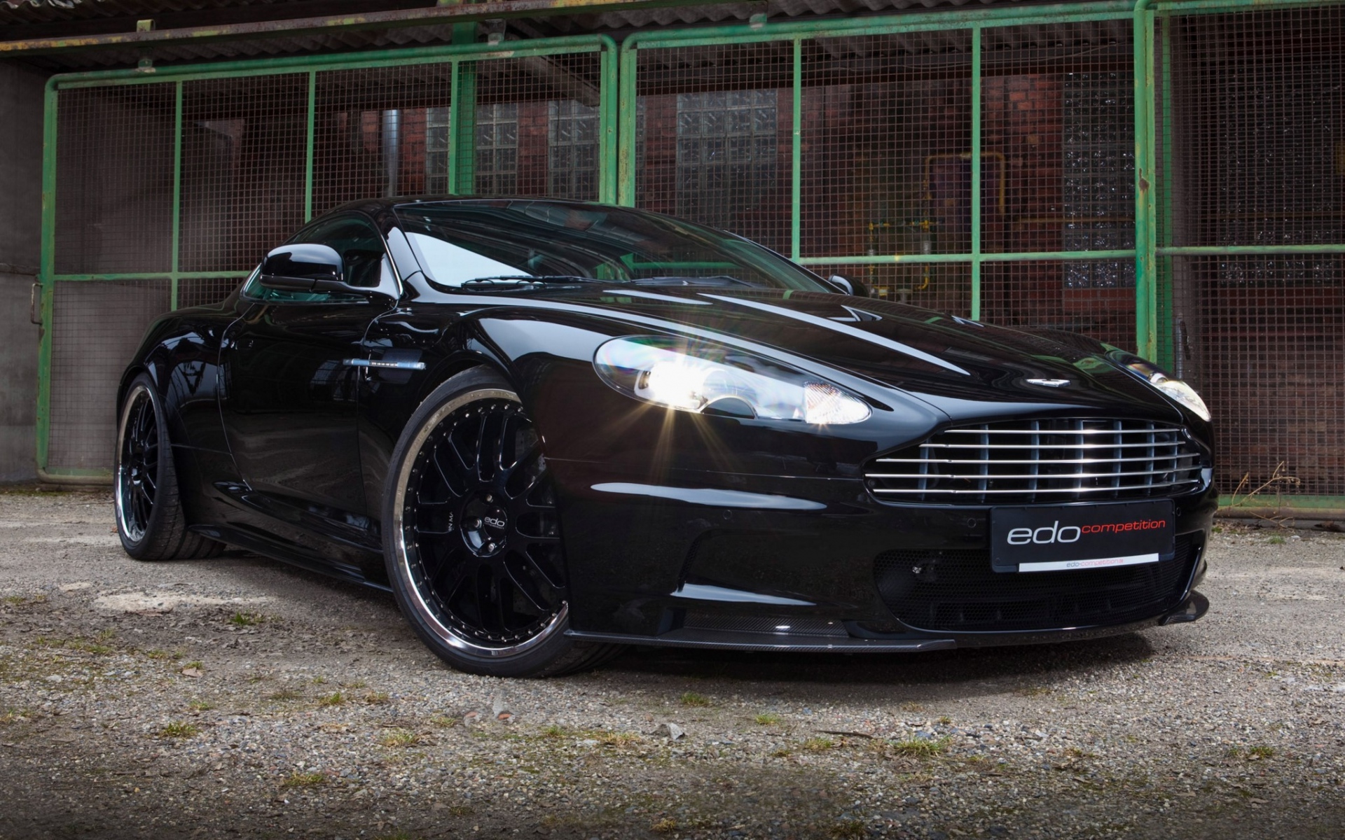 Картинки Aston martin, dbs, 2010, черный, вид спереди, спорт, строительство фото и обои на рабочий стол