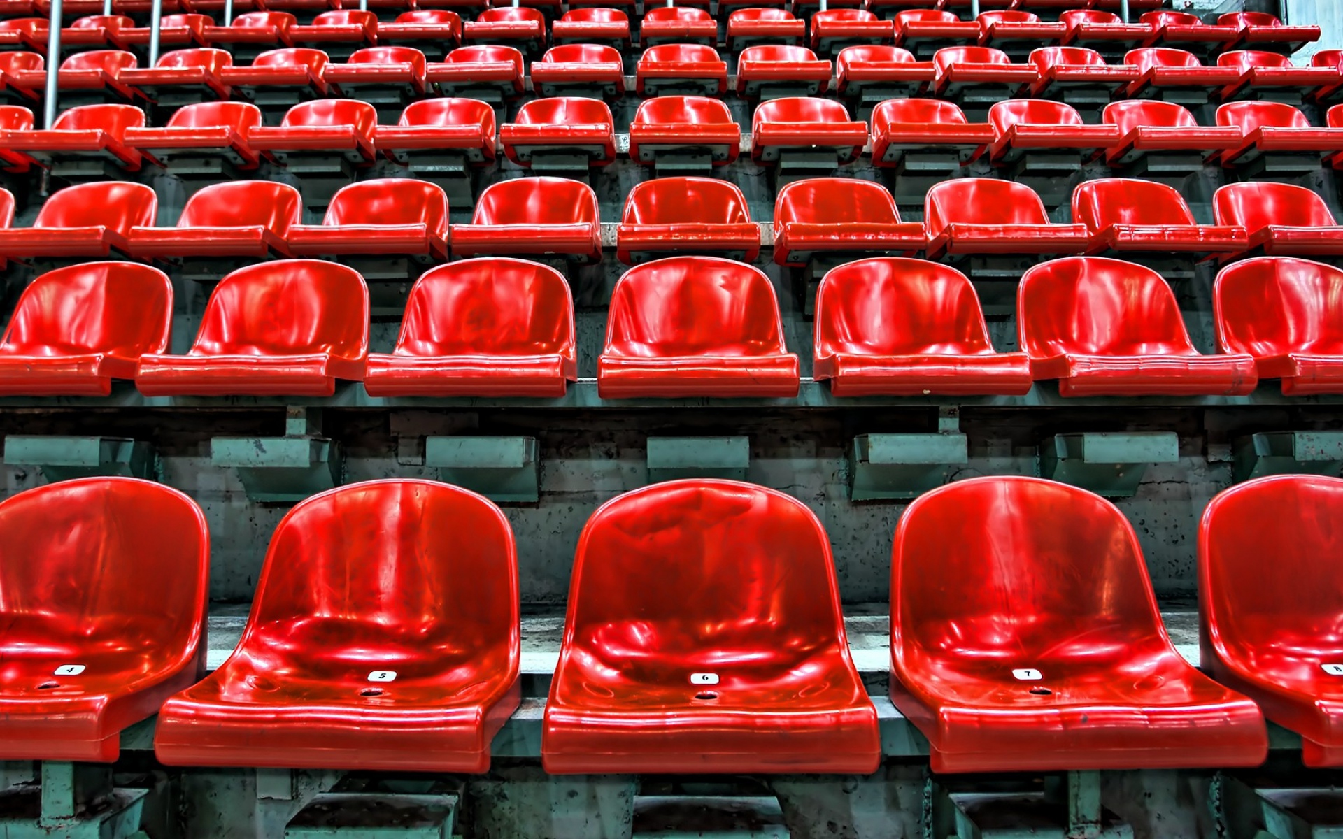 Ширина кресла на стадионе