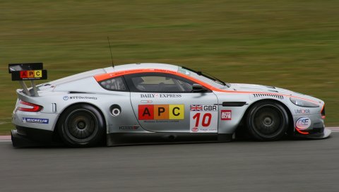 Aston martin, dbr9, 2005, белый, вид сбоку, стиль, спорт, автомобили, скорость, гоночный автомобиль, трава, асфальт