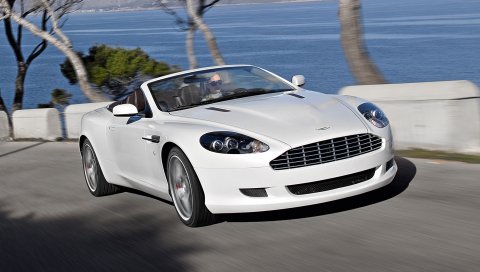 Aston martin, db9, 2008, белый, вид спереди, стиль, спорт, автомобили, скорость, море, горы, деревья, асфальт