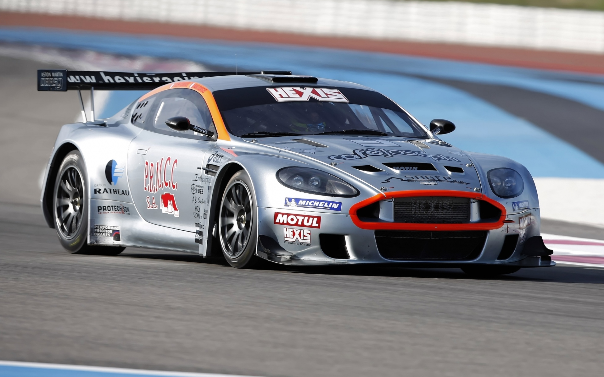 Картинки Aston martin, dbrs9, 2005, металлический серый, вид сбоку, стиль, спорт, автомобили, асфальт фото и обои на рабочий стол