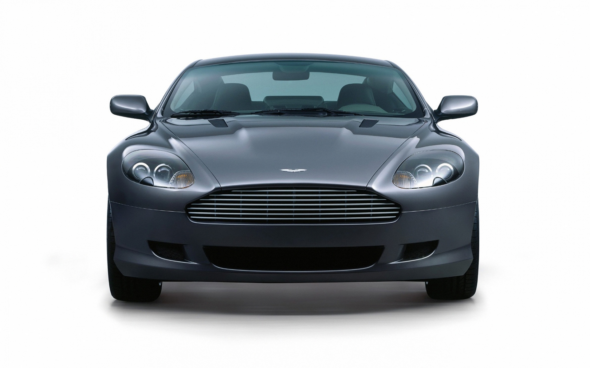 Картинки Aston martin, db9, 2004, серый металлик, вид спереди, стиль, авто фото и обои на рабочий стол