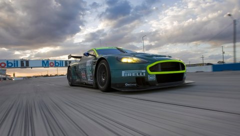 Aston martin, dbr9, 2005, зеленый, вид спереди, стиль, спорт, автомобиль, гоночный автомобиль, скорость, облака, асфальт