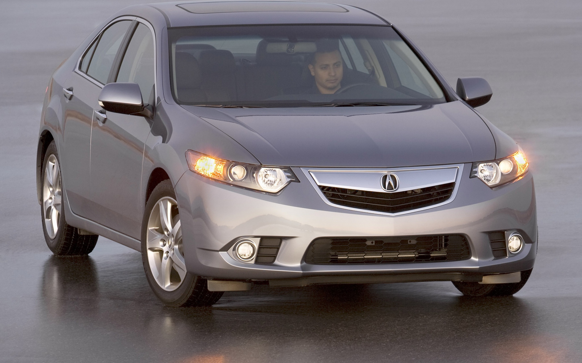 Картинки Acura, tsx, 2010, серый металлик, вид спереди, стиль, автомобили, мокрый асфальт фото и обои на рабочий стол