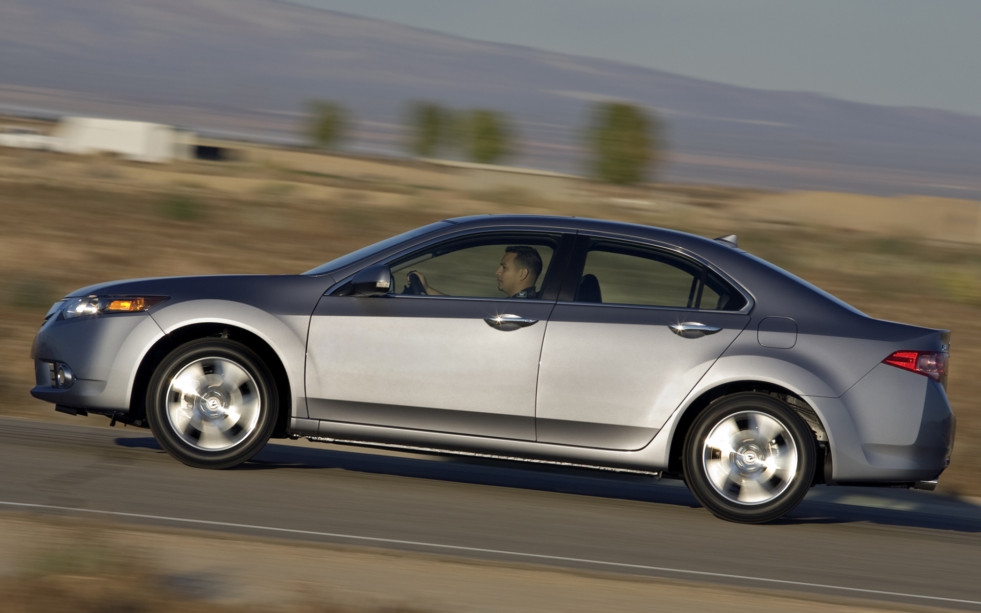 Картинки Acura, tsx, 2010, металлик серый, вид сбоку, стиль, автомобили, скорость, природа, дорога фото и обои на рабочий стол