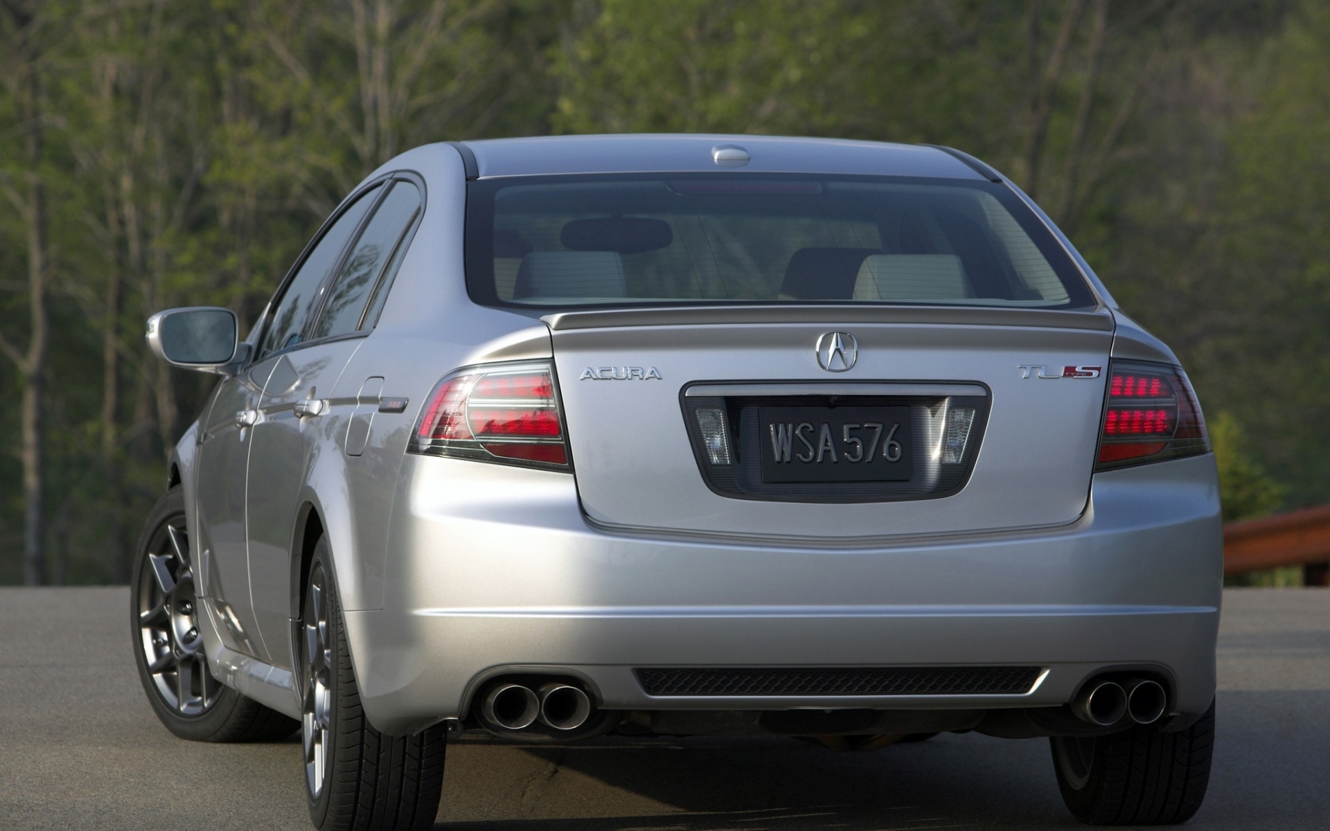 Картинки Acura, tl, 2007, металлическое серебро, вид сзади, стиль, автомобили, деревья, асфальт фото и обои на рабочий стол