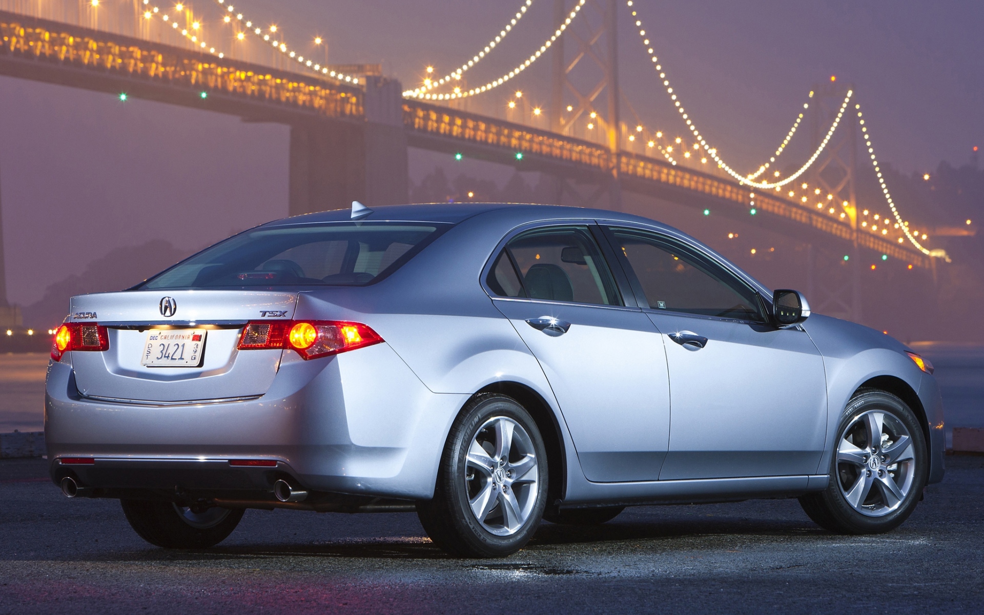 Картинки Acura, tsx, 2010, синий металлик, вид сбоку, стиль, автомобили, мосты, огни, мокрый асфальт фото и обои на рабочий стол