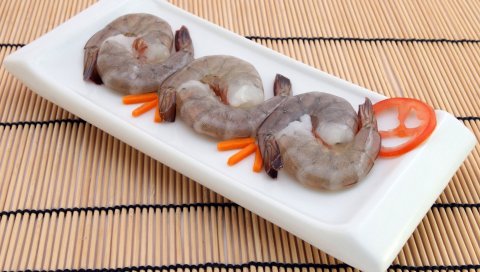 Креветки, морковь, помидор, укладка, морепродукты