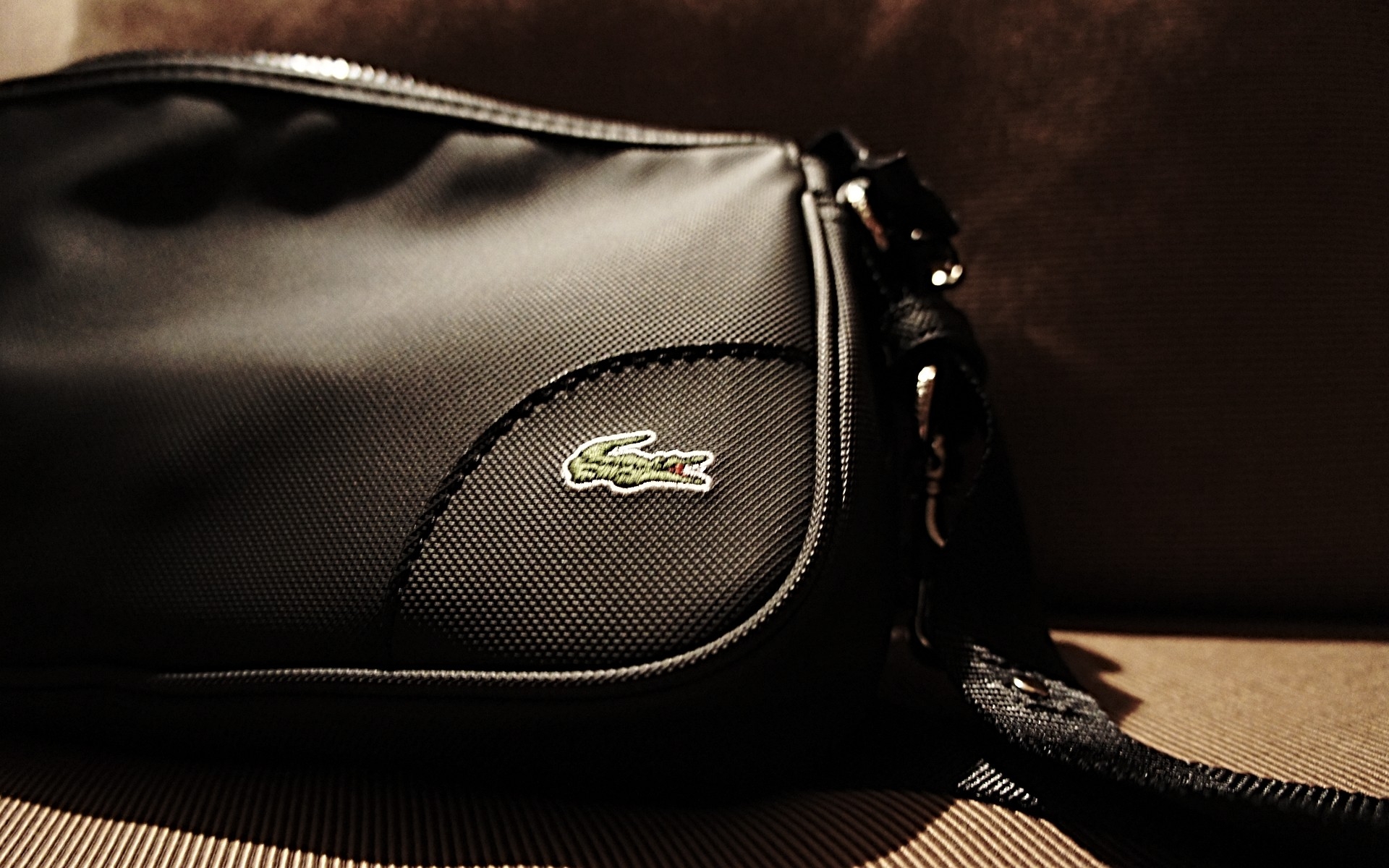Картинки Lacoste, сумка, стиль, модель фото и обои на рабочий стол