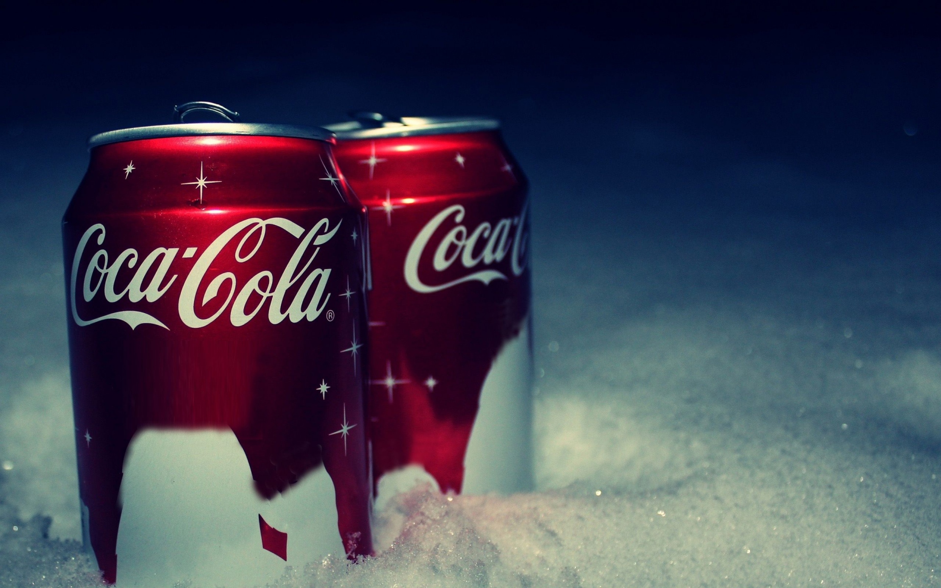Картинки Кока-кола, бренд, напитки, банк, снег, новый год фото и обои на рабочий стол
