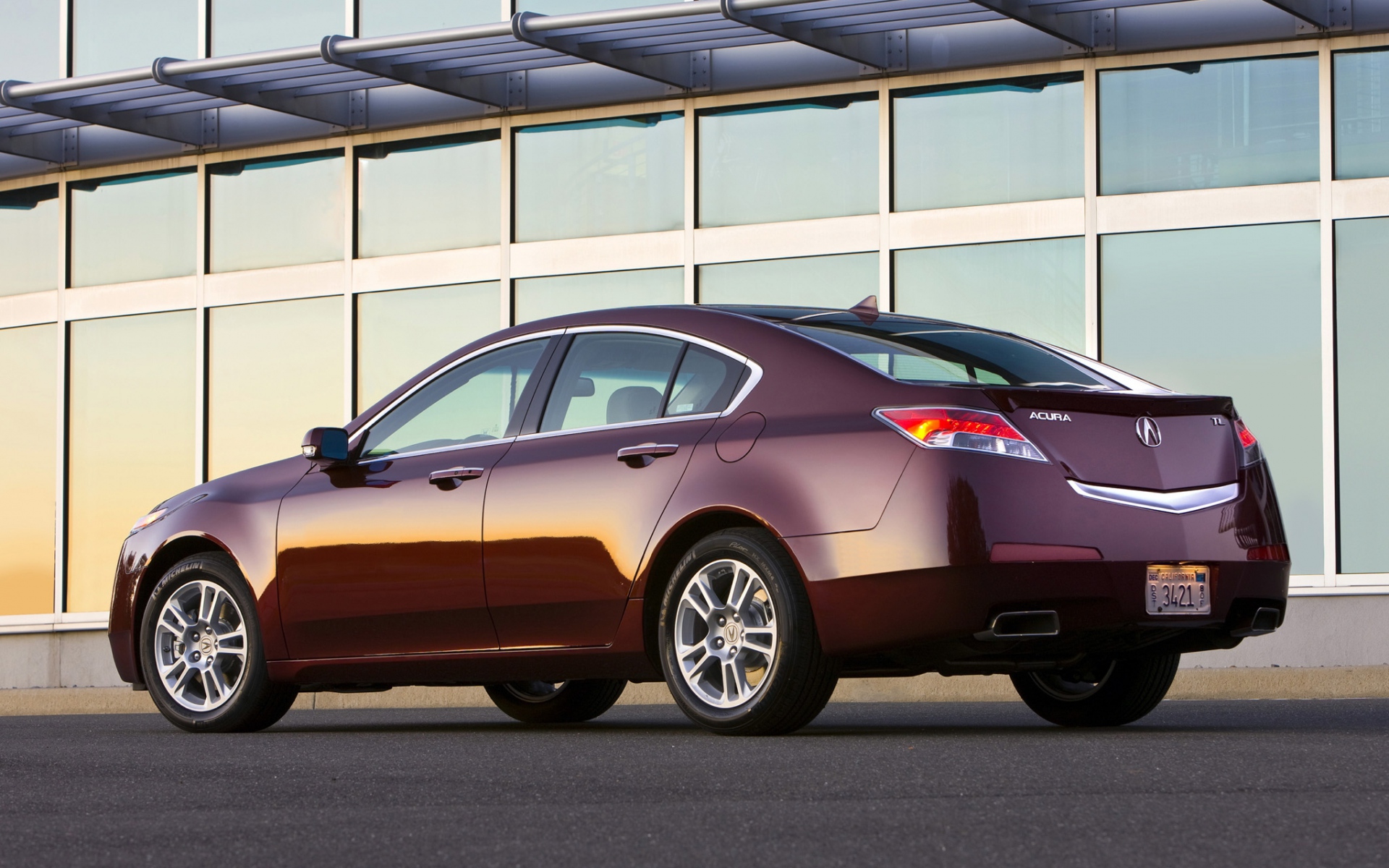 Картинки Acura, tl, 2008, бордовый, вид сбоку, стиль, автомобили, здание фото и обои на рабочий стол