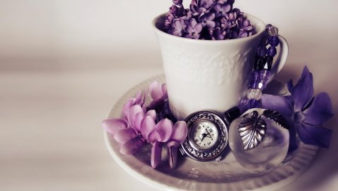 Сирень, цветы, часы, парфюмерия, чайный сервиз