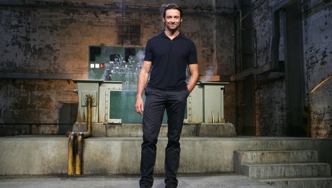 Hugh jackman, мужчина, брюнетка, стильный, комната, улыбка
