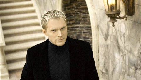 Paul bettany, актер, мужчина, блондинка, костюм, замок