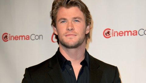 Крис hemsworth, актер, человек, счастье, улыбка, смокинг