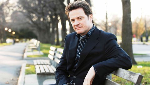 Colin firth, актер, мужчина, кудрявый, карие глаза, смокинг, магазин, бокал, город