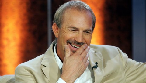 Kevin costner, актер, мужчина, режиссер, улыбка, жест, усы, эмоции