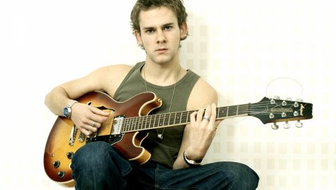 Dominic monaghan, актер, знаменитость, парень, кудрявый, гитара, стильный