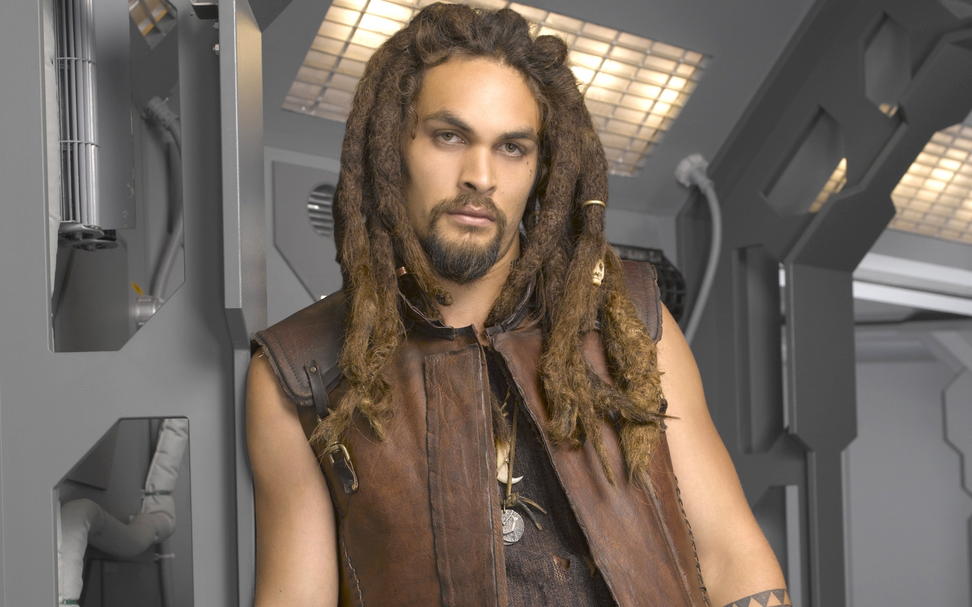 Картинки Ason momoa, актер, борода, усы, дреды, спорт фото и обои на рабочий стол