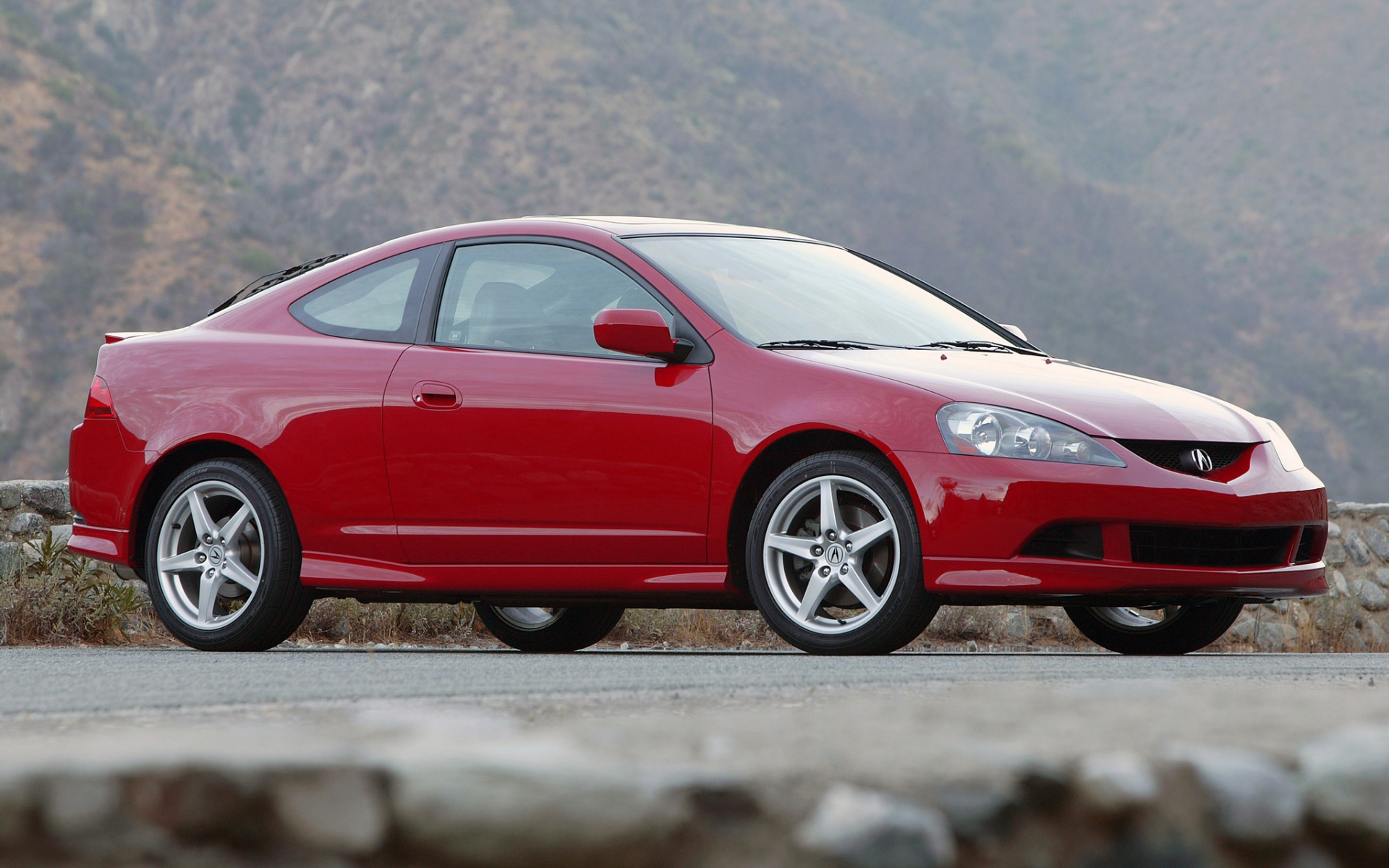 Картинки Acura, rsx, красный, вид сбоку, стиль, автомобили, горы, природа, асфальт фото и обои на рабочий стол