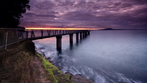 Пирс, море, вечер, облака, камни, мох