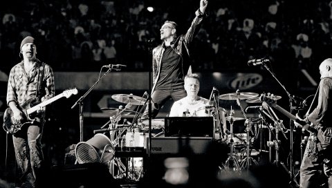 U2, сцена, барабан, гитары, шоу