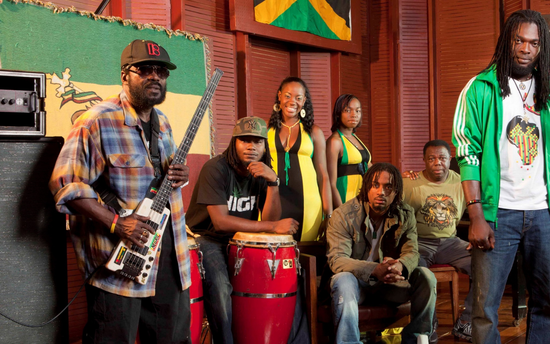 Басс группы. Группа the Wailers. Группа Боба Марли. Ямайские музыканты регги. The Wailers Band Band.