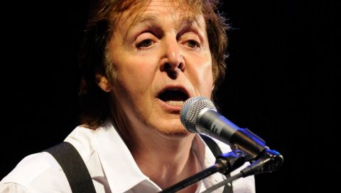 Paul mccartney, лицо, микрофон, рубашка, свет