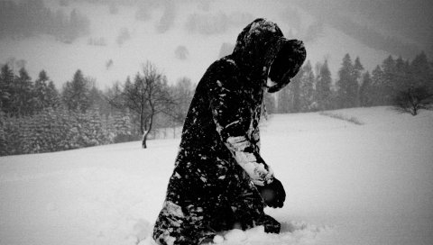 Pantha du Prince, снег, деревья, пальто, перчатки