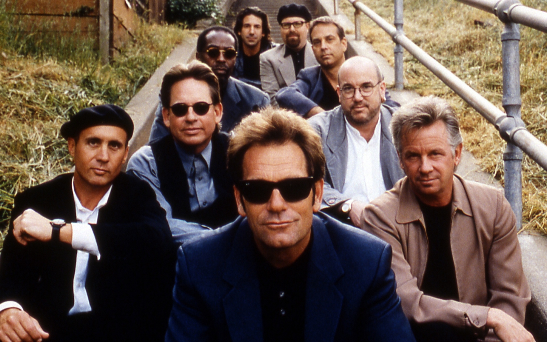 Линия исполнителя. Huey Lewis & the News. Группа Huey Lewis and the News. Хьюи Льюис и группа the News. 1983 - Sports Huey Lewis and the News.