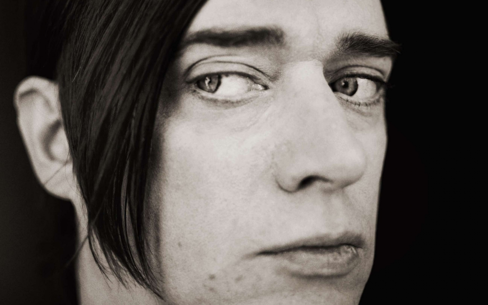 Картинки Einsturzende neubauten, лицо, взгляд, глаза, волосы фото и обои на рабочий стол