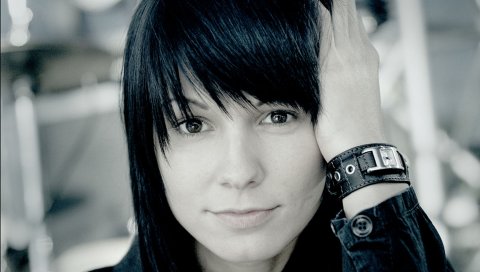 Christina sturmer, девушка, брюнетка, рука, браслет