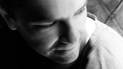Carter burwell, мужчина, лицо, взгляд, футболка